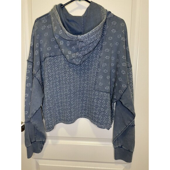 NWT Lucky Brand Patch Batwing Crop Print Hoodie Size Large - Picture 4 of 14